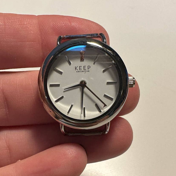 Keep Collective Round Time Key Silver